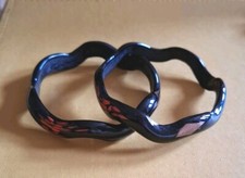 Vintage Pair of Beautiful Wavy Art Glass Bangles Bracelets