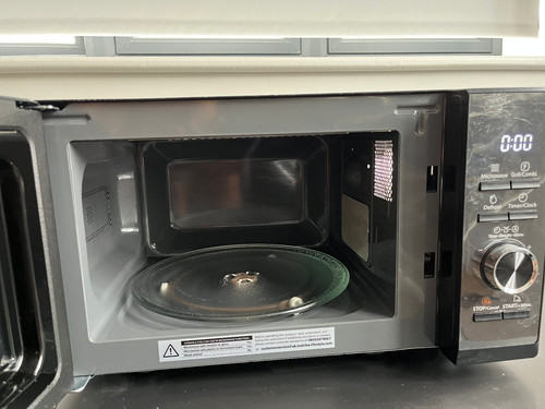 Toshiba black microwave - toshiba,