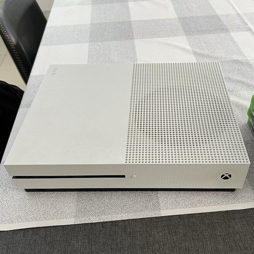 Xbox one with games 500gb - xbox,