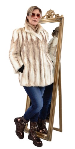 Us5767 real cross - real, mink