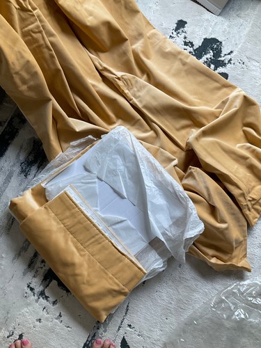 Pair vintage gold cotton - pair,