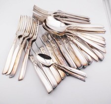Vintage Community Plate, South Seas design  28 items  Mid-Century Modern cutlery