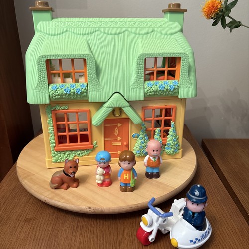 Elc happyland rose cottage - rose,