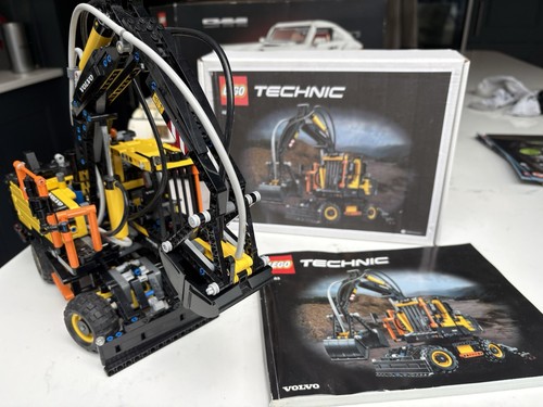 Lego technic volvo - technic:, ew160e