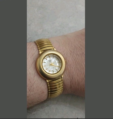 Vintage ladies carvel gold - carvel,