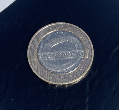 Coin two pound london - £2,