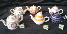 Porcelain Art: 6 Miniature