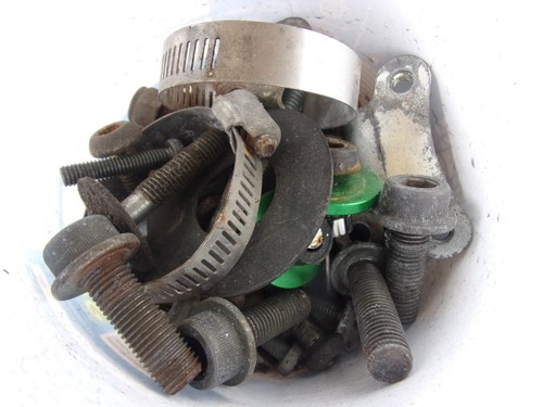 Suzuki 900 nuts - r,