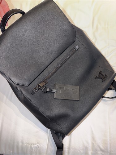 Authentic louis vuitton - louis,