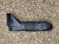 BMW 3 E36 328i air intake hose/pipe 1735915 / 1730635 