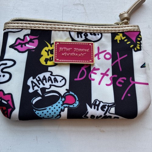 Betsey johnson cosmetic bag - betsey,