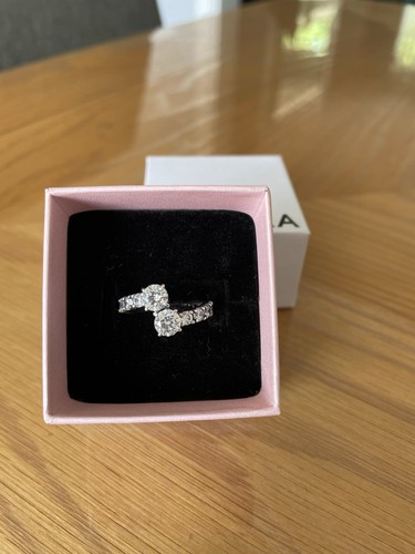 Pandora overlapping zirconia - overlapping,