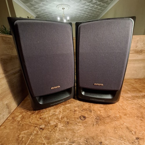 Aiwa pair system speakers - of,