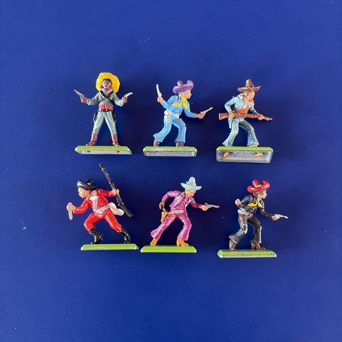 Britains deetail toy soldiers - britains,