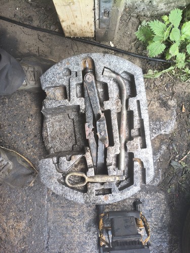 Rover jack tool - jack, kit
