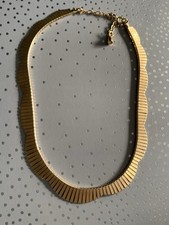 Vintage Gold Tone Cleopatra Style Scalloped Necklace