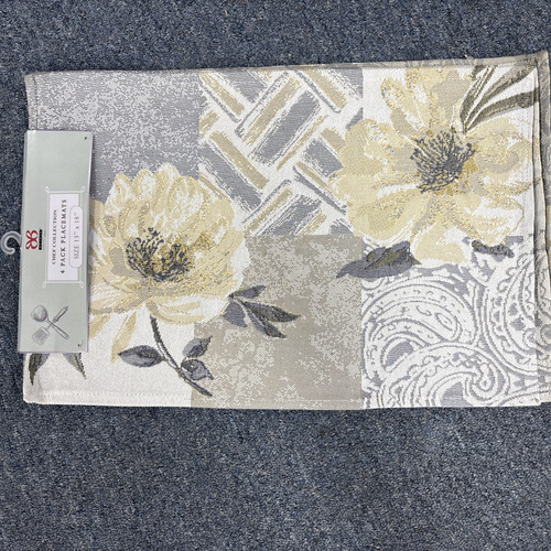 Set tapestry place mats - of,