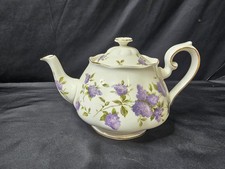 Royal Albert Lilac Lane  Gold