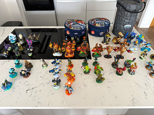 Skylanders job lot including - skylanders,