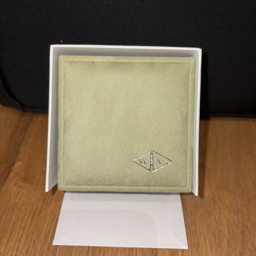 Authentic van cleef - van,