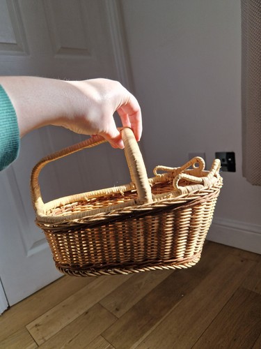 Wicker wine bottle carrier - wine,