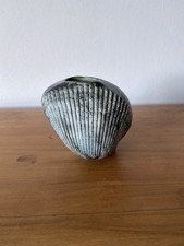 Shell Shaped N64 Vase From