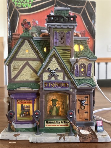 Rare lemax spooky town - spooky,