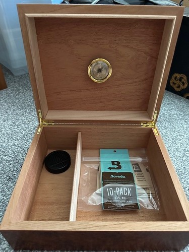 Brand new cigar humidor - brand,