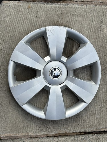 Skoda fabia wheel - skoda, x