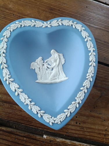 Vintage wedgwood pale - vintage,