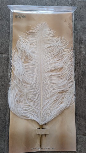 Harry potter ostrich feather - harry,