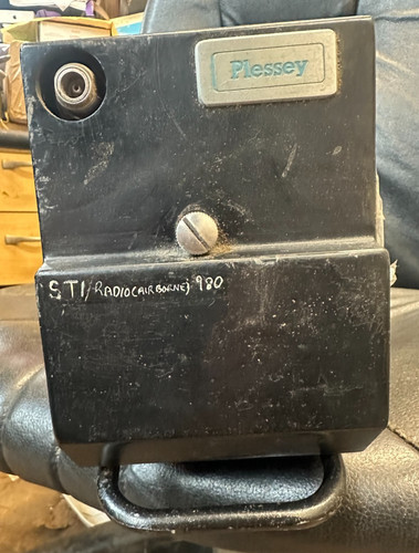 Plessey aircraft radio - plessey,