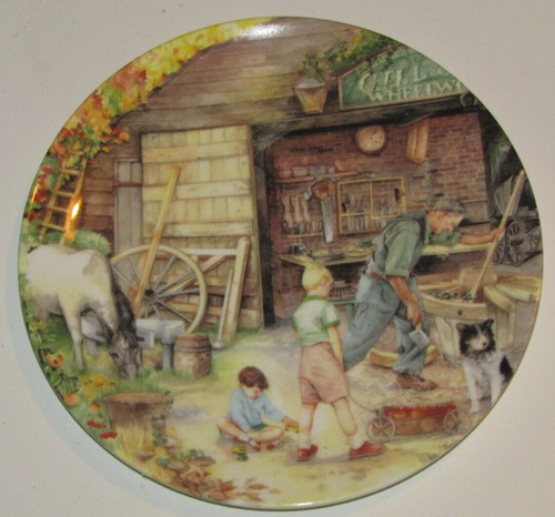 Royal doulton bone china plate - royal,