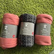 3 x Fleece blanket bundle