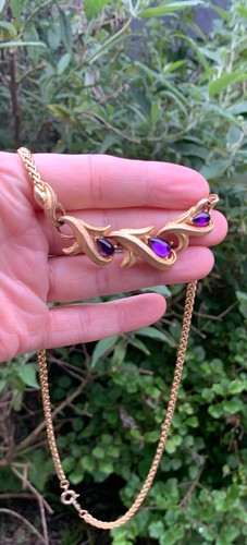 Vintage trifari gold tone - gold,