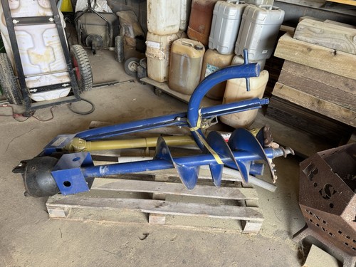 Post hole digger tractor - digger,