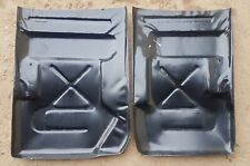 2 floor trays rear right/left