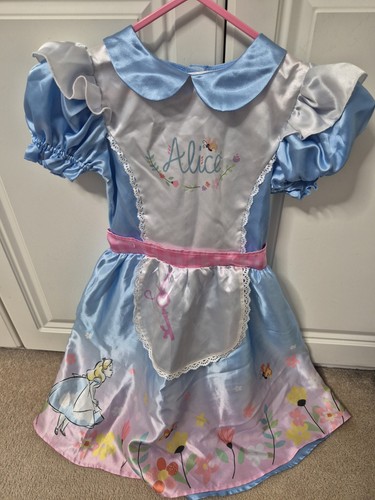 Disney alice wonderland - alice, in