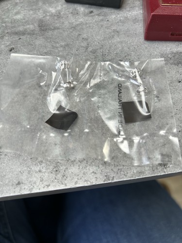 Avon genuine diamond stud - avon,