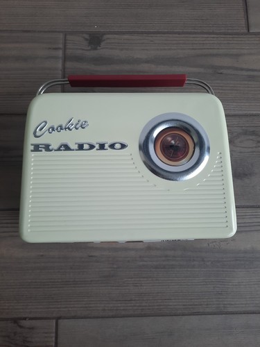 1950s style retro radio - style,