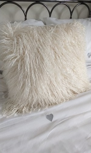 The white company tibetan - white,