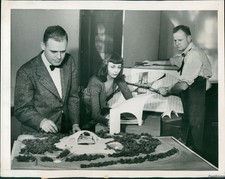 1949 Photo Yale University Students Collaborate On Unesco Hq Model Education 7X9