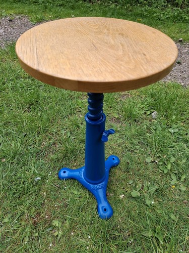 Singer sewing machine stool - singer,