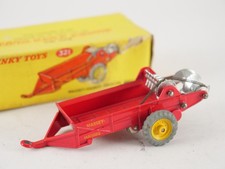 Dinky Toys GB No. 321 Massey