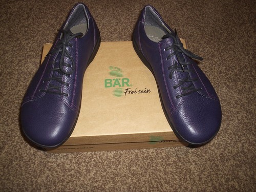 Bar baer ladies shoes in - bar.,