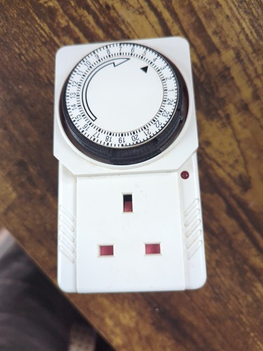 Hour timer switch plug - timer,