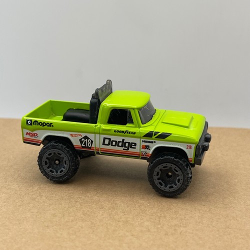 Hot wheels dodge power - hot,