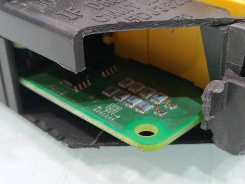 9832881380 fuse relay box