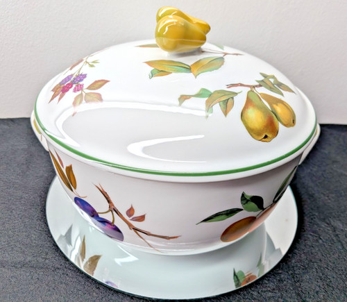 Beautiful royal worcester - royal,