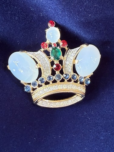 Trifari 1988 rhinestone - trifari,